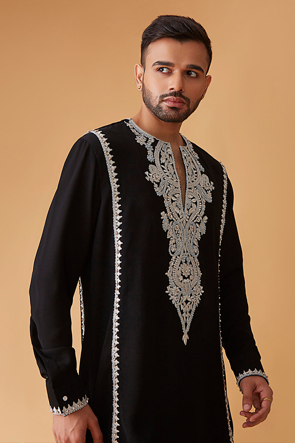 Ishq-e-noor Kurta With Thread, Crystal And Pearl Work